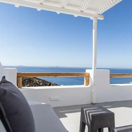 Biatriza's Summer Shelter